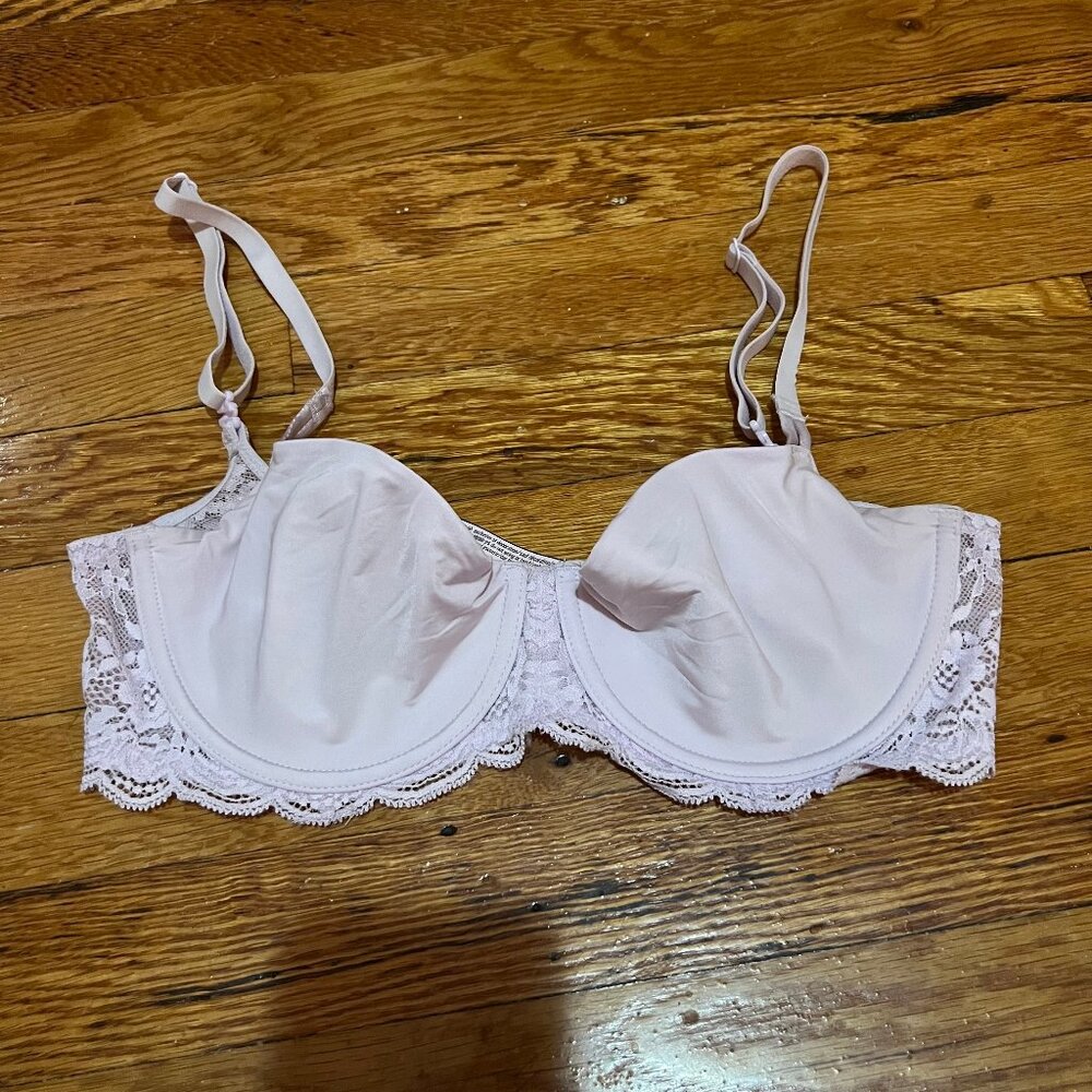 Victoria's Secret Lavender Pastel Purple Underwire Bra